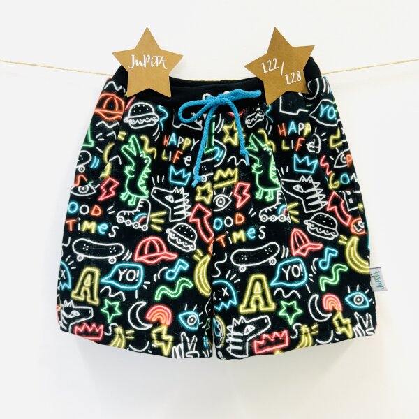 Sommer-Shorts Doodles