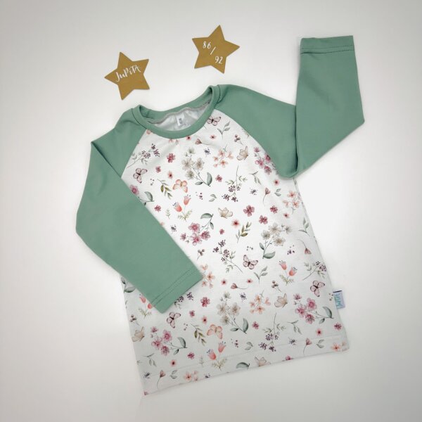 T-Shirt Langarm Blumen und Schmetterlinge