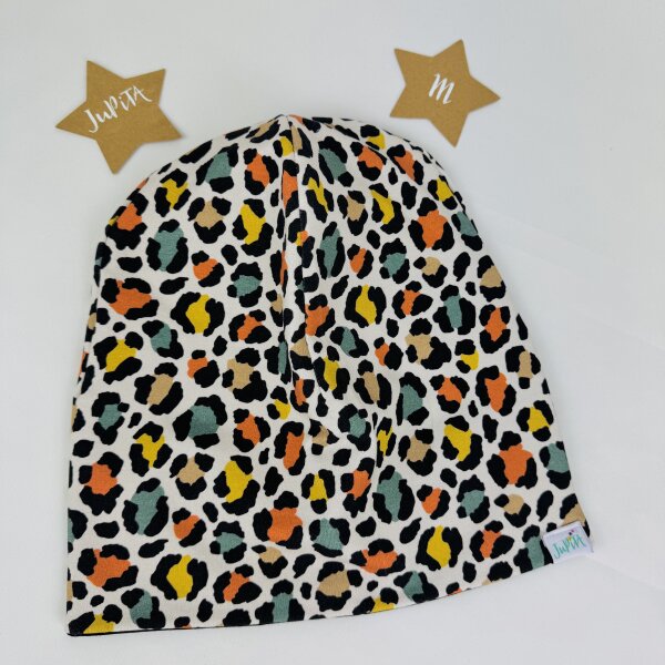 Beanie Leo